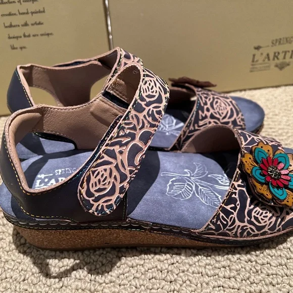 New L'Artiste by Spring Step Leather Wedge Sandals Cuteness Navy  Shoes NIB - Picture 6 of 12